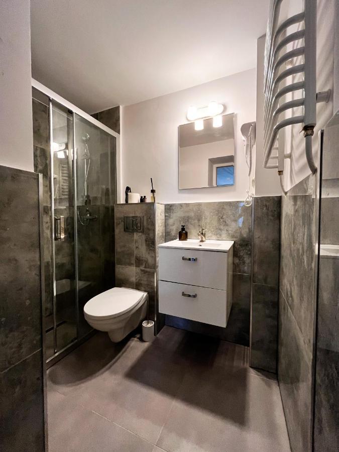 Apartamenty Nad Baza Thorn Exterior foto
